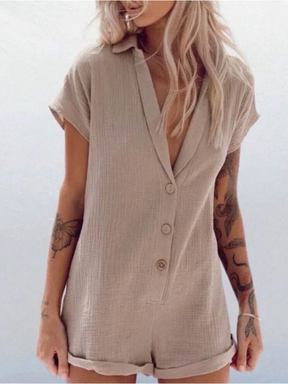 Princess Polly Taupe /Tan Gauze Short Sleeve Romper button front size 6